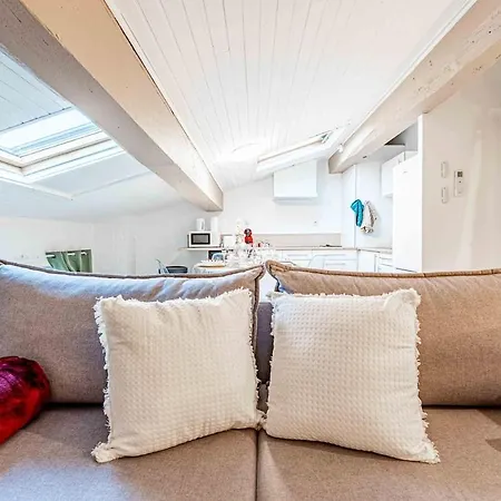 Air-conditioned Two-room Free Parking Close To Aude Apartment Carcassonne